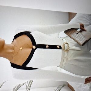 New Women's Color Blocking Buttoned Front Sweater New